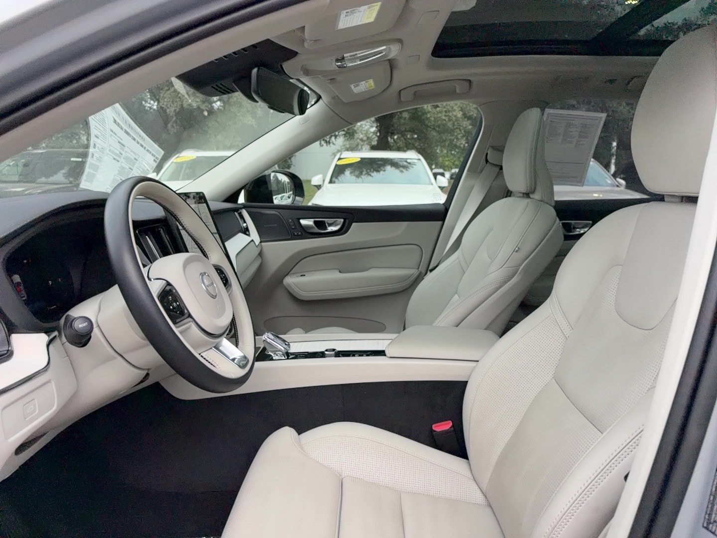 Certified 2026 Volvo XC60 B5 Ultra AWD/4WD image 13