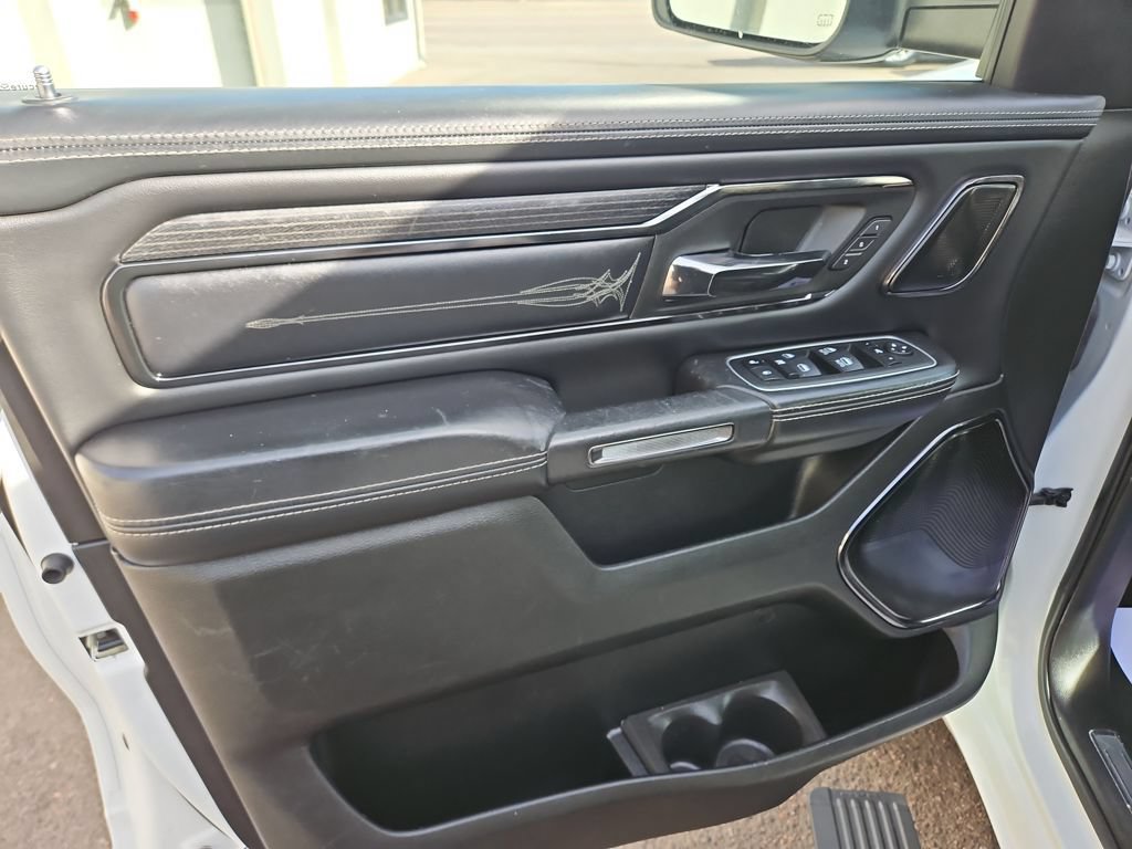 Used 2023 RAM 1500 Limited AWD/4WD image 11