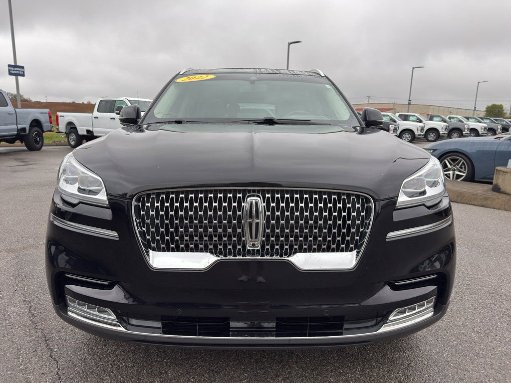 Used 2022 Lincoln Aviator Reserve w/ Equipment Group 201A AWD/4WD image 2