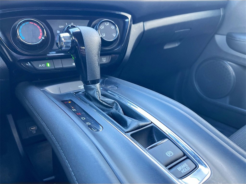 Used 2021 Honda HR-V LX image 16