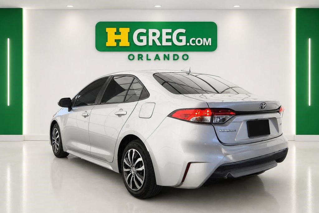 Used 2021 Toyota Corolla LE FWD image 2