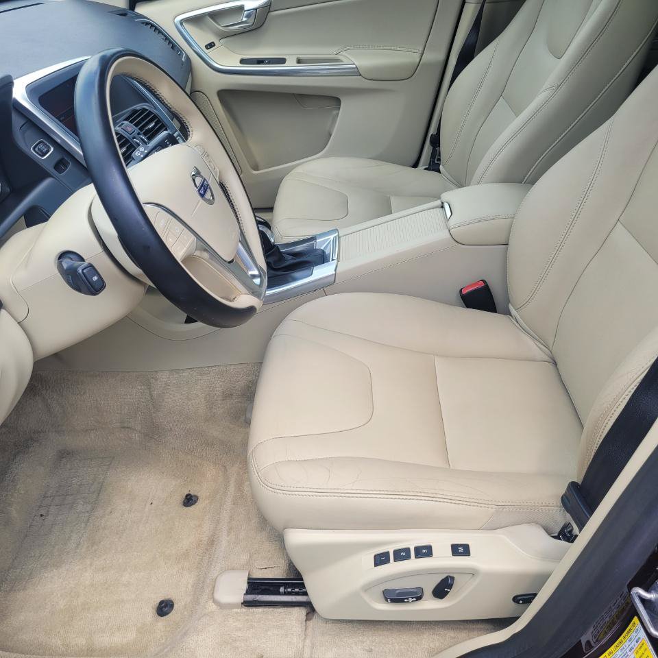 Used 2016 Volvo XC60 T5 Premier AWD/4WD image 11