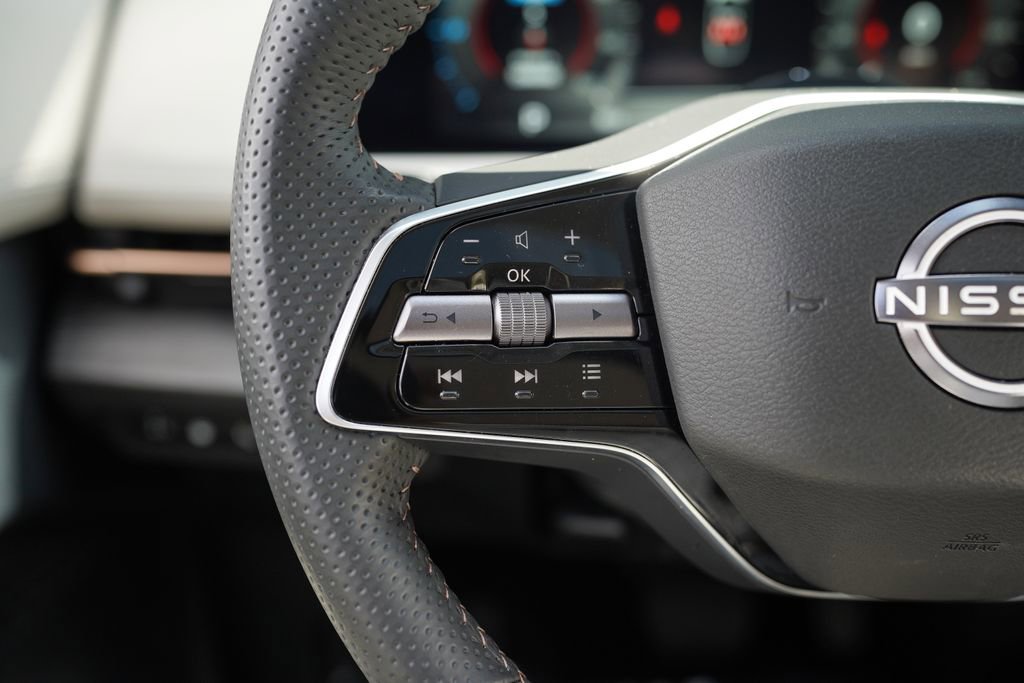 Used 2023 Nissan Ariya FWD image 29