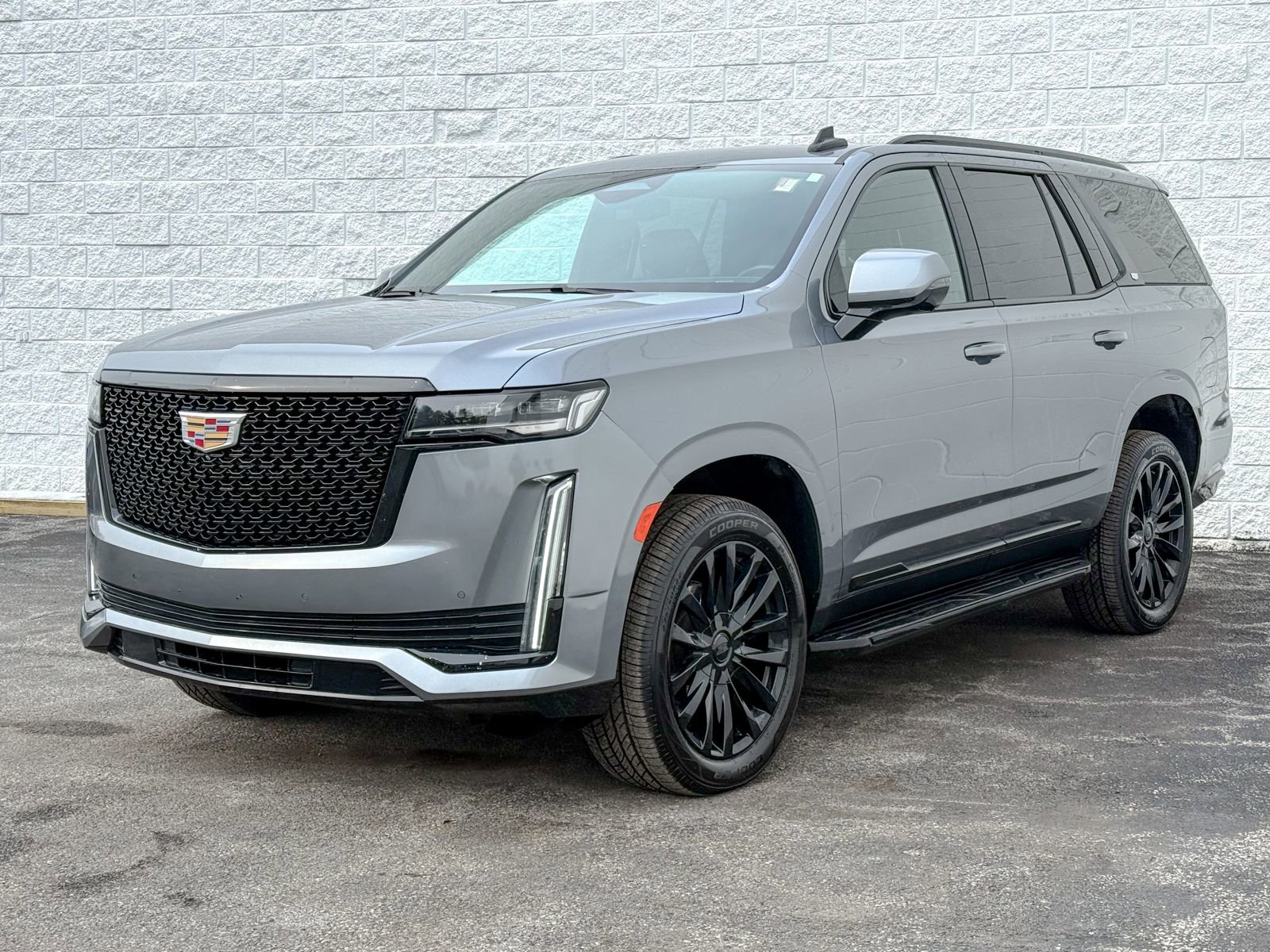 Certified 2022 Cadillac Escalade Luxury image 3