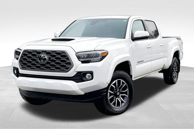 Used 2023 Toyota Tacoma TRD Sport image 2