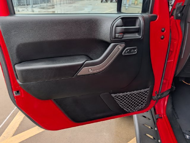 Used 2018 Jeep Wrangler Unlimited Sport S AWD/4WD image 16