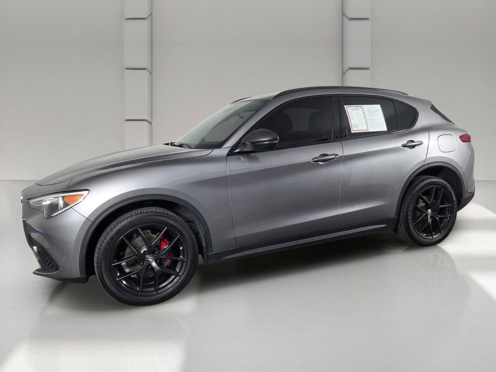 Used 2019 Alfa Romeo Stelvio Ti Sport w/ Quick Order Package 22S Sport AWD/4WD image 7