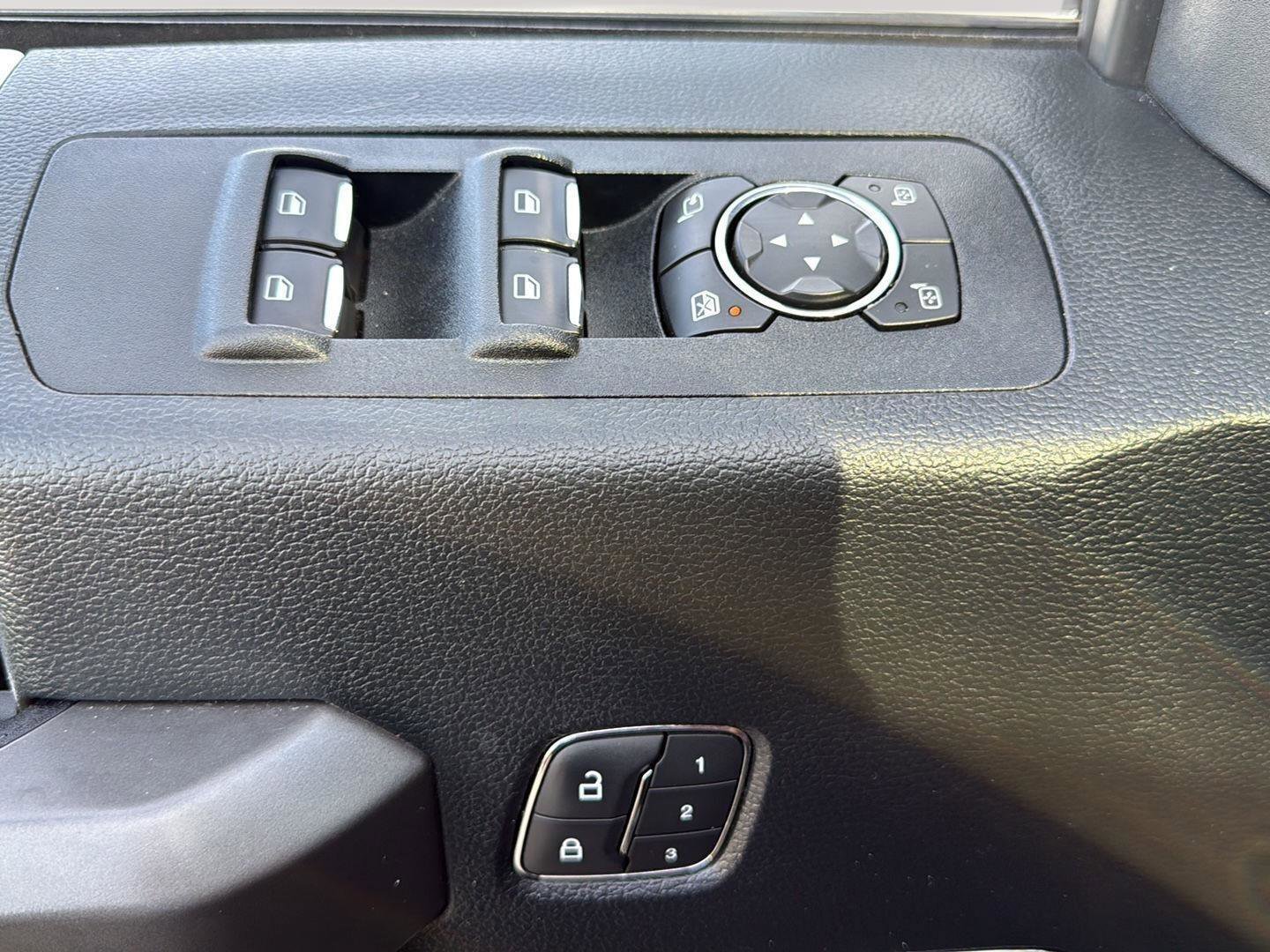 Used 2020 Ford F150 Platinum w/ Technology Package image 14