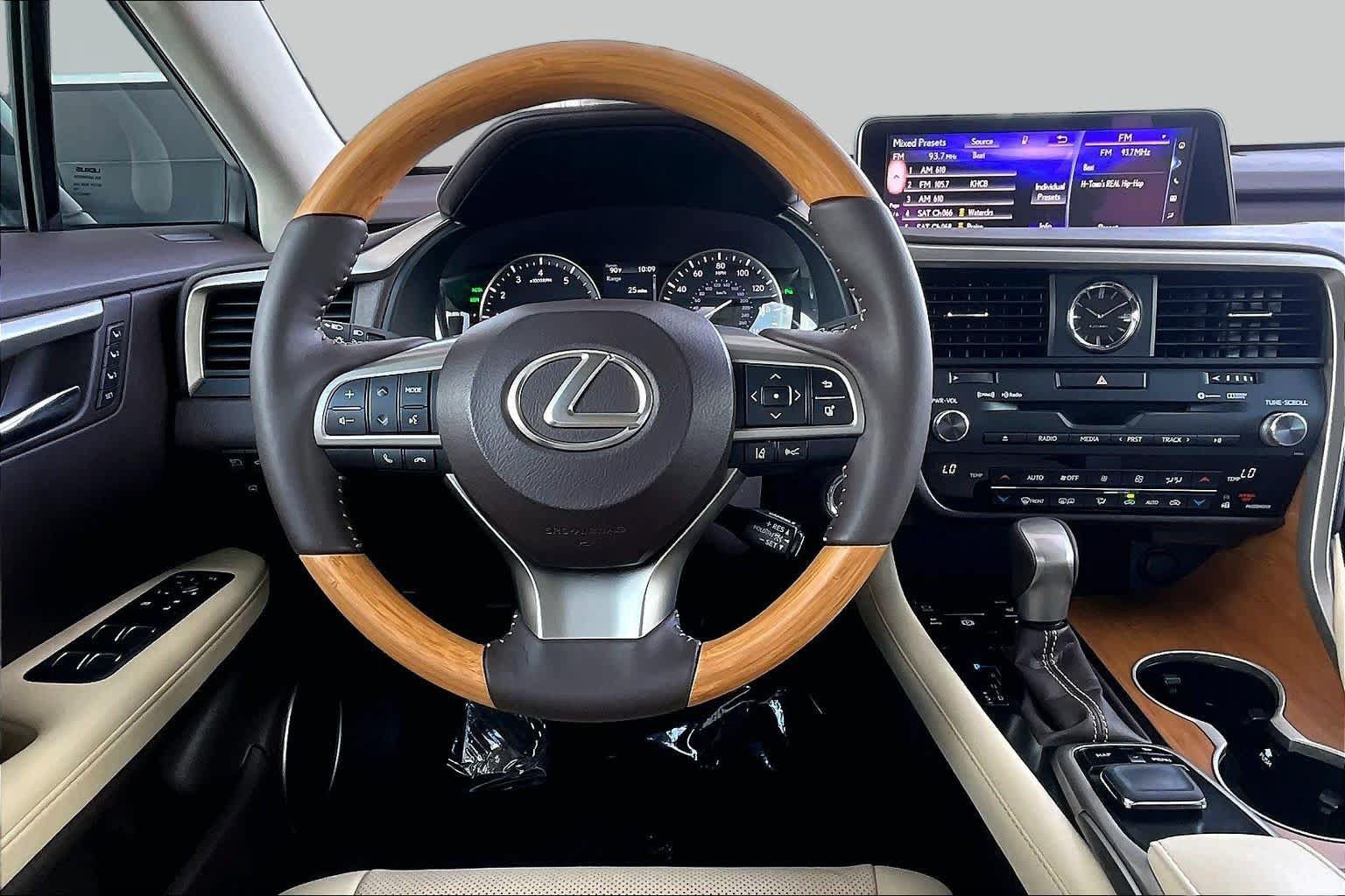 Used 2016 Lexus RX 350 FWD w/ Premium Package image 6