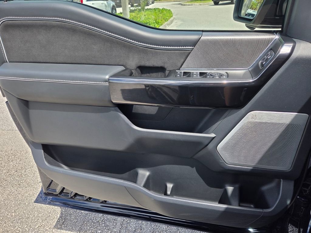 Used 2023 Ford F150 Lightning Platinum AWD/4WD image 23