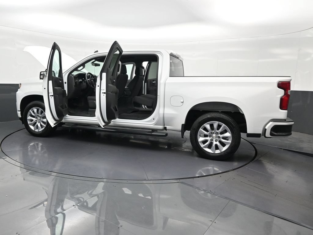 Used 2020 Chevrolet Silverado 1500 Custom w/ Custom Value Package RWD image 34