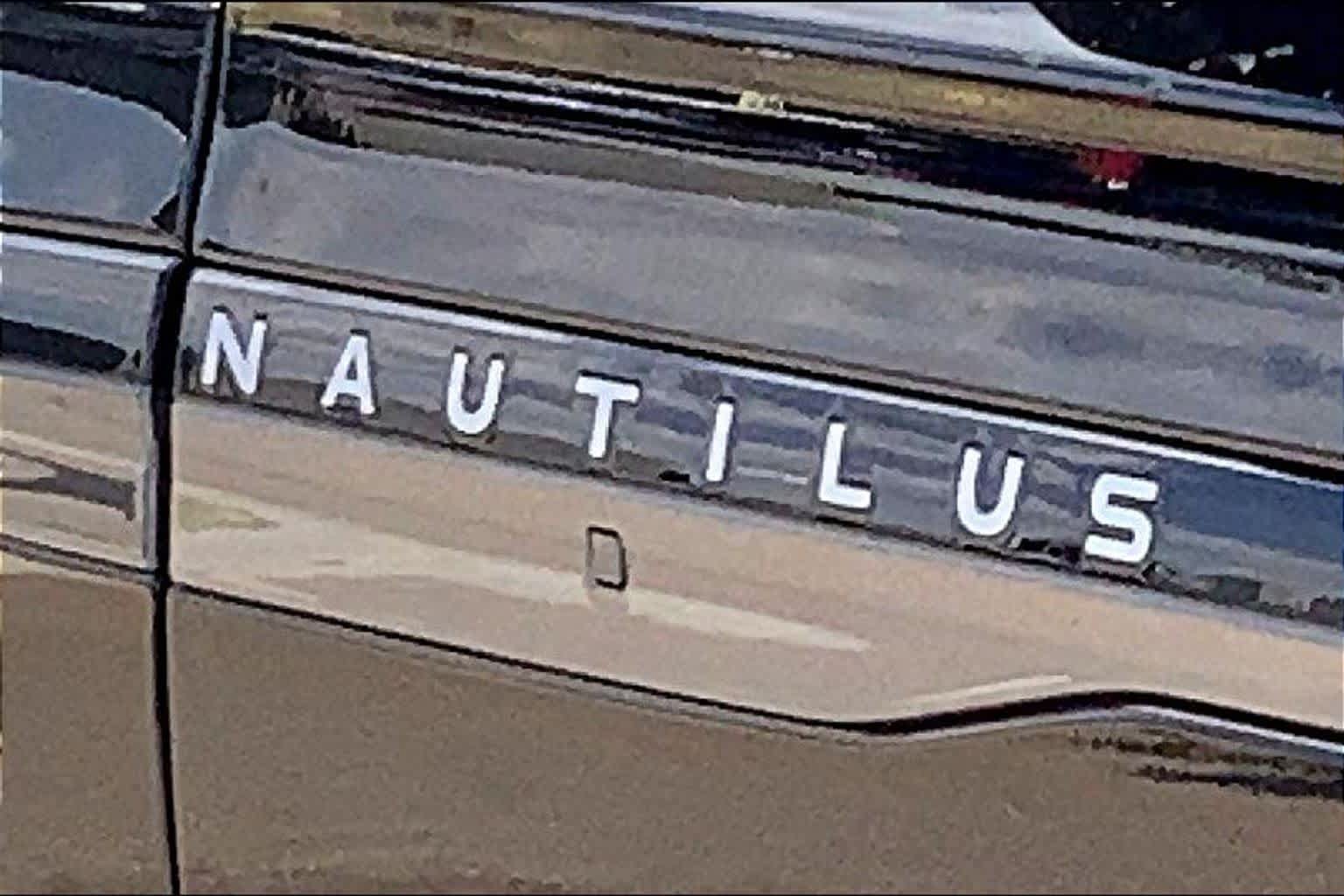 New 2026 Lincoln Nautilus Premier w/ Equipment Group 102A AWD/4WD image 15