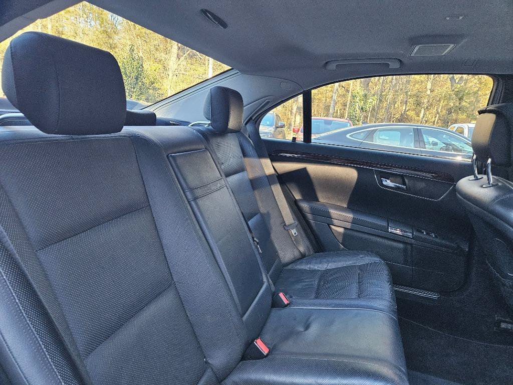 Used 2010 Mercedes-Benz S 400 image 29
