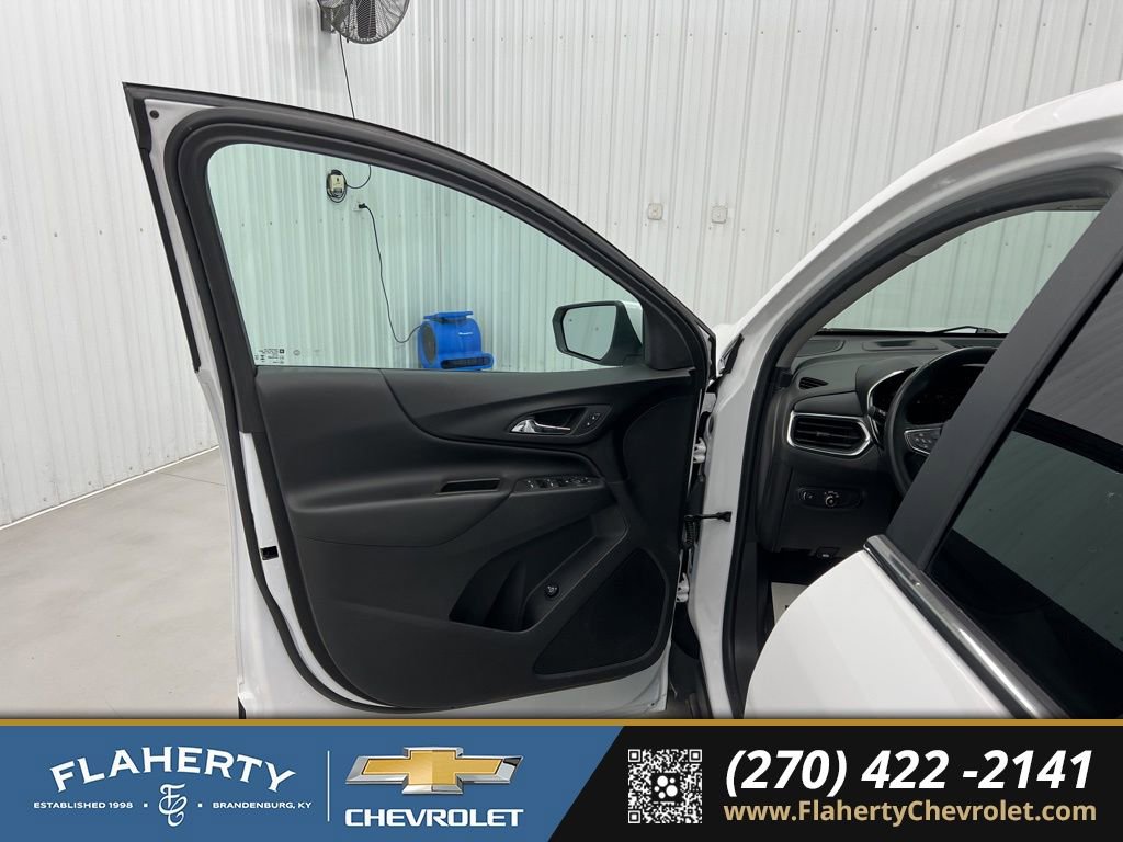 Used 2024 Chevrolet Equinox LT FWD image 8