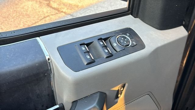 Used 2017 Ford F150 XLT AWD/4WD image 9