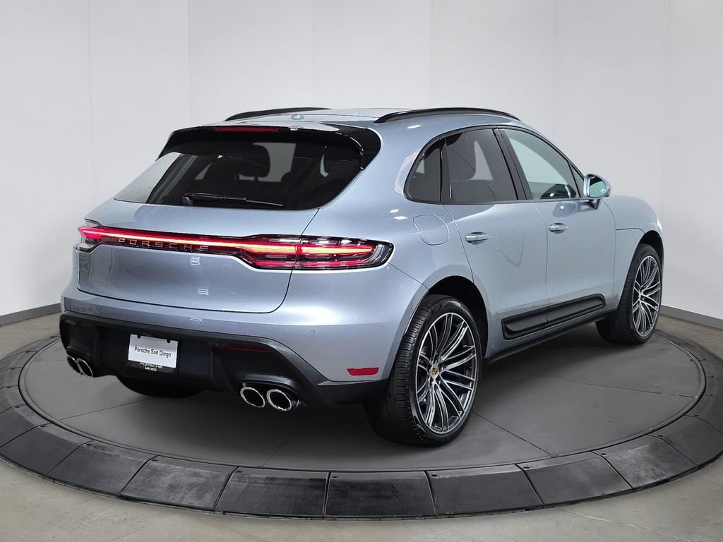 Certified 2026 Porsche Macan AWD/4WD image 7