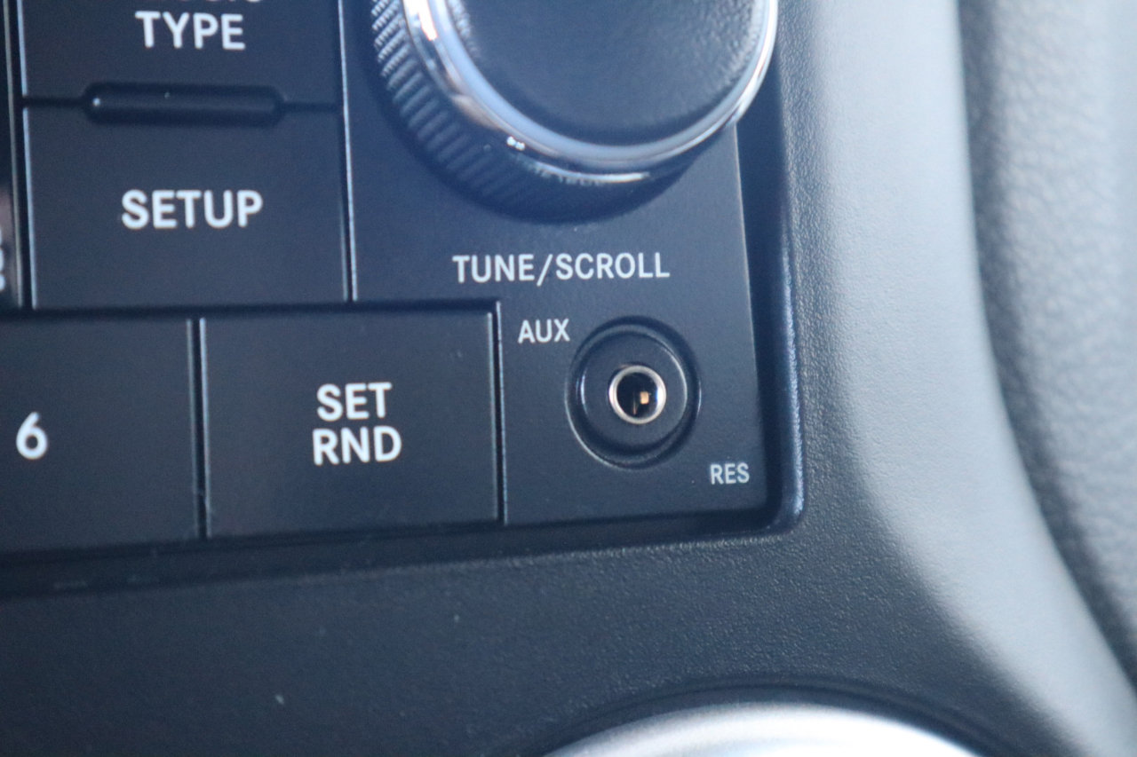 Used 2014 Jeep Wrangler Unlimited Rubicon w/ Connectivity Group image 67