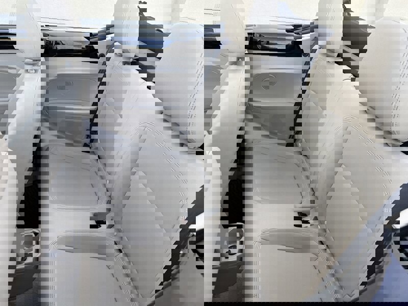 Used 2013 Volkswagen Beetle 2.0T image 20