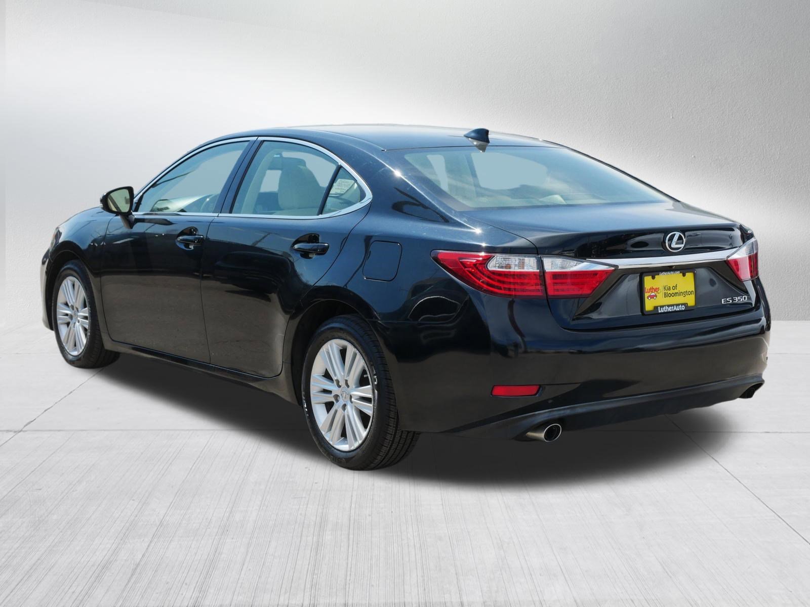 Used 2015 Lexus ES 350 w/ Premium Package FWD image 5