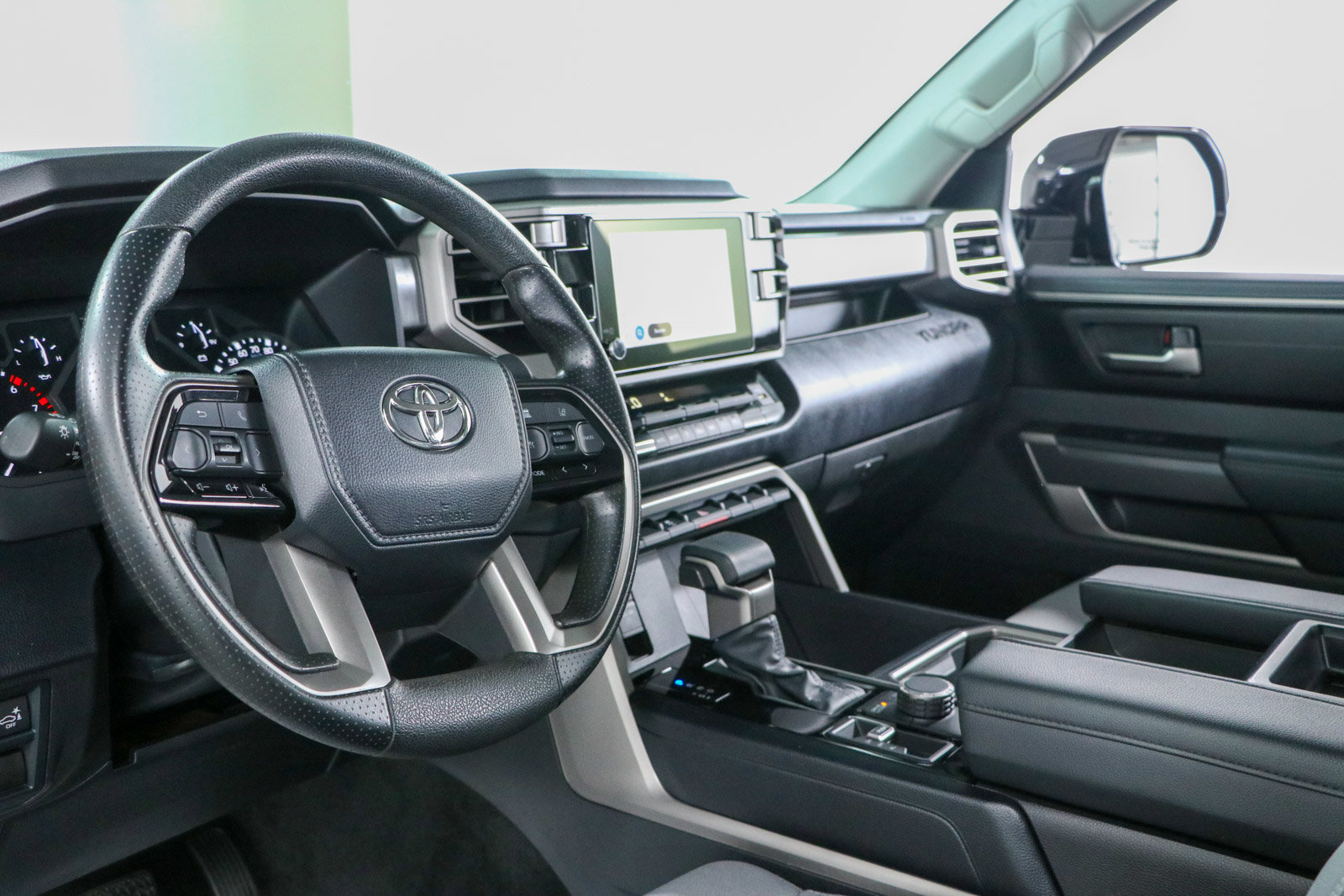 Used 2024 Toyota Tundra SR5 w/ SR5 Convenience Package AWD/4WD image 21