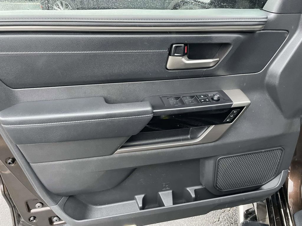 Used 2024 Toyota Tundra Limited image 27