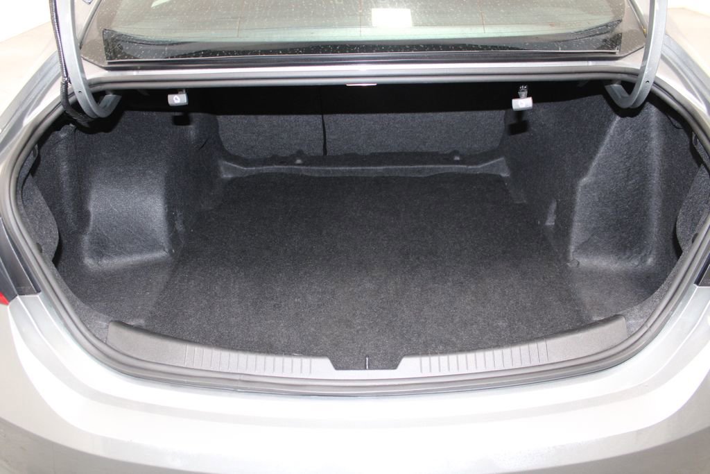 Used 2024 Chevrolet Malibu RS image 14