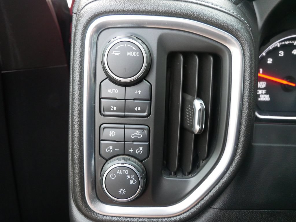 Used 2020 Chevrolet Silverado 1500 LT Trail Boss AWD/4WD image 16
