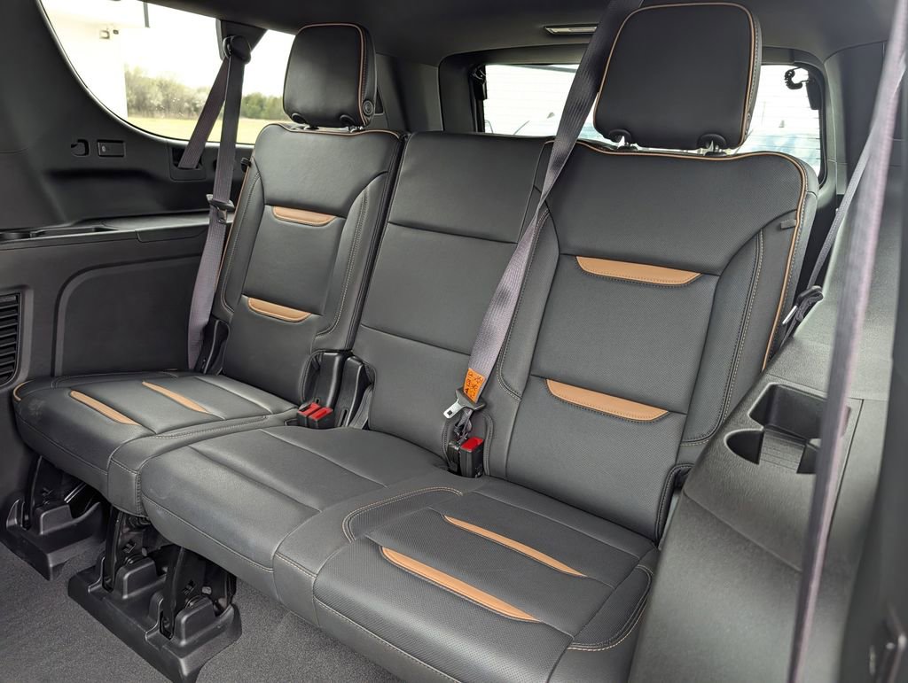 Used 2024 GMC Yukon XL AT4 w/ AT4 Premium Package image 27