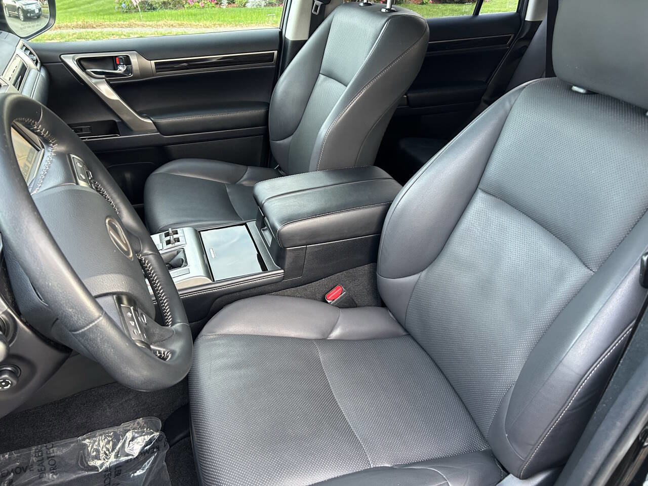 Used 2018 Lexus GX 460 image 40
