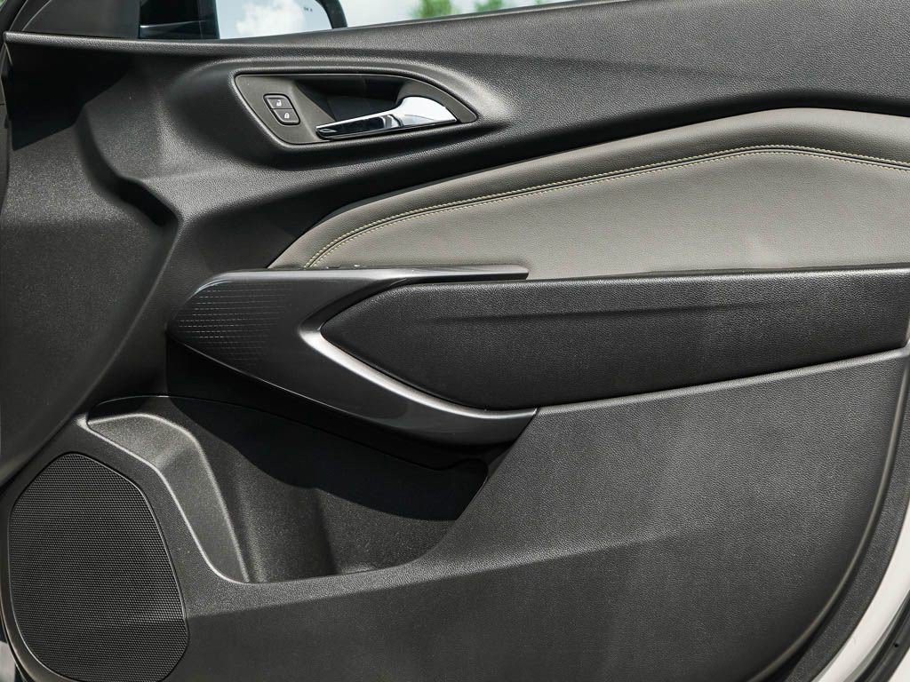New 2026 Chevrolet Trax ACTIV w/ Driver Confidence Package FWD image 8