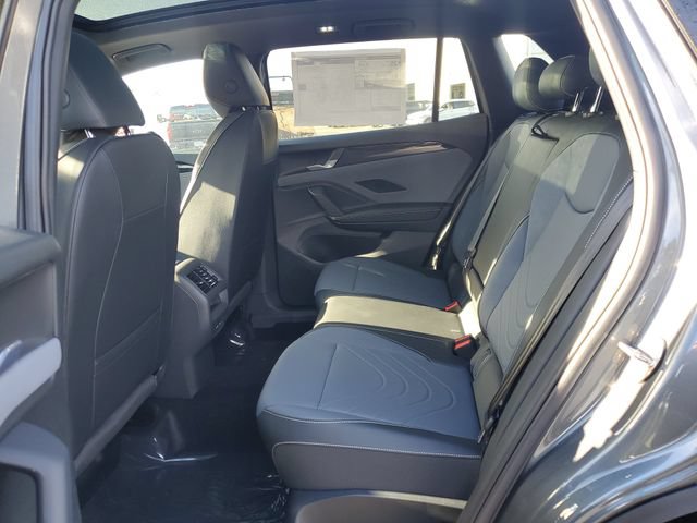 New 2026 Volkswagen Tiguan SE R-Line AWD/4WD image 9