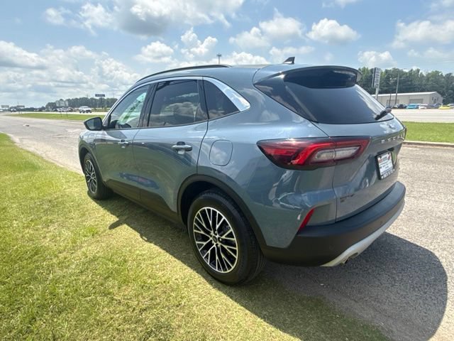 Used 2023 Ford Escape SE FWD image 6