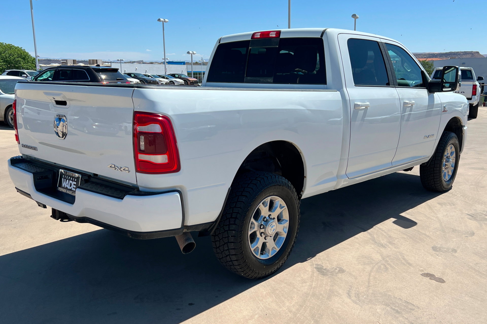 Used 2024 RAM 2500 Laramie AWD/4WD image 5