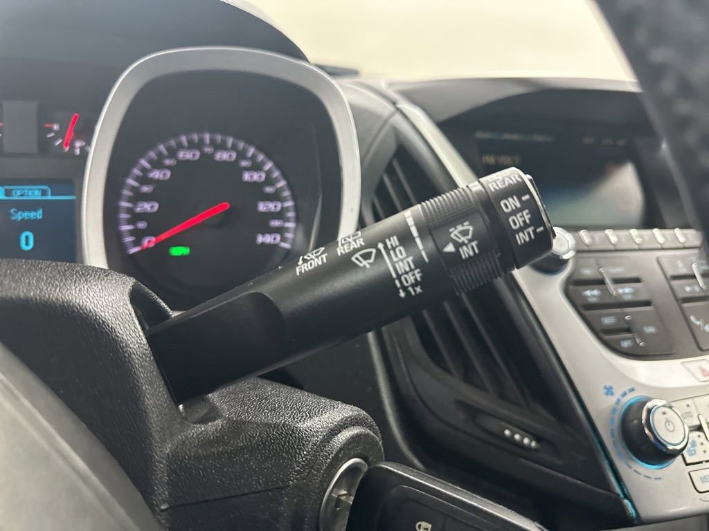 Used 2017 Chevrolet Equinox LT w/ Convenience Package image 38