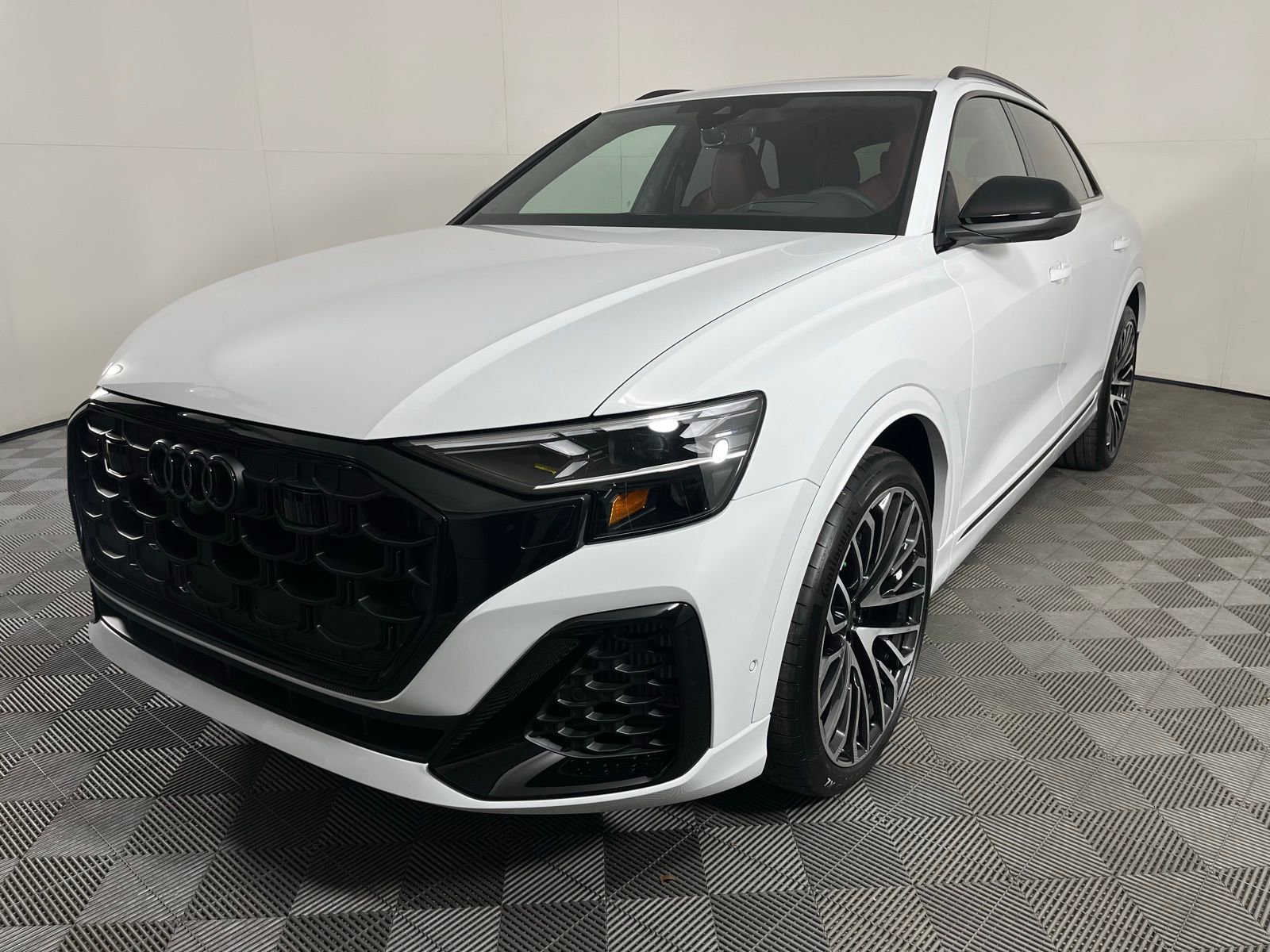 New 2026 Audi SQ8 Prestige image 4