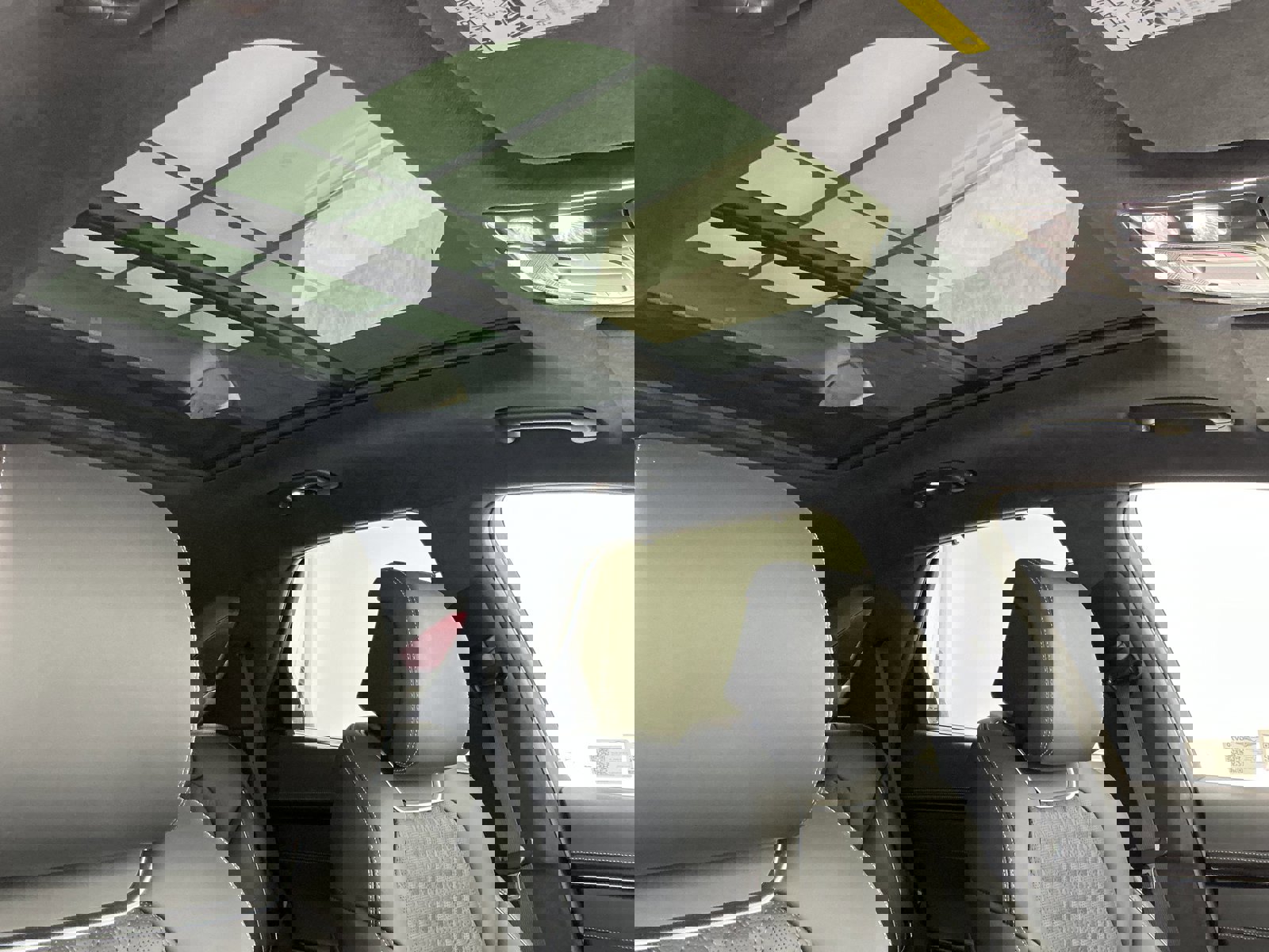 Used 2025 Genesis GV70 3.5T Sport w/ Sport Prestige Package image 25