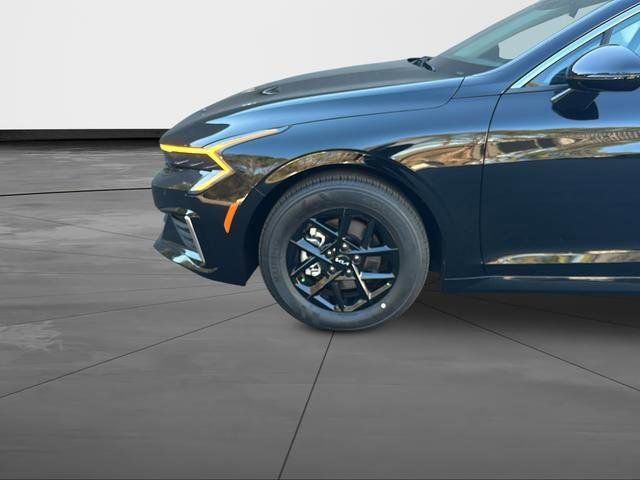 New 2026 Kia K5 LXS image 12