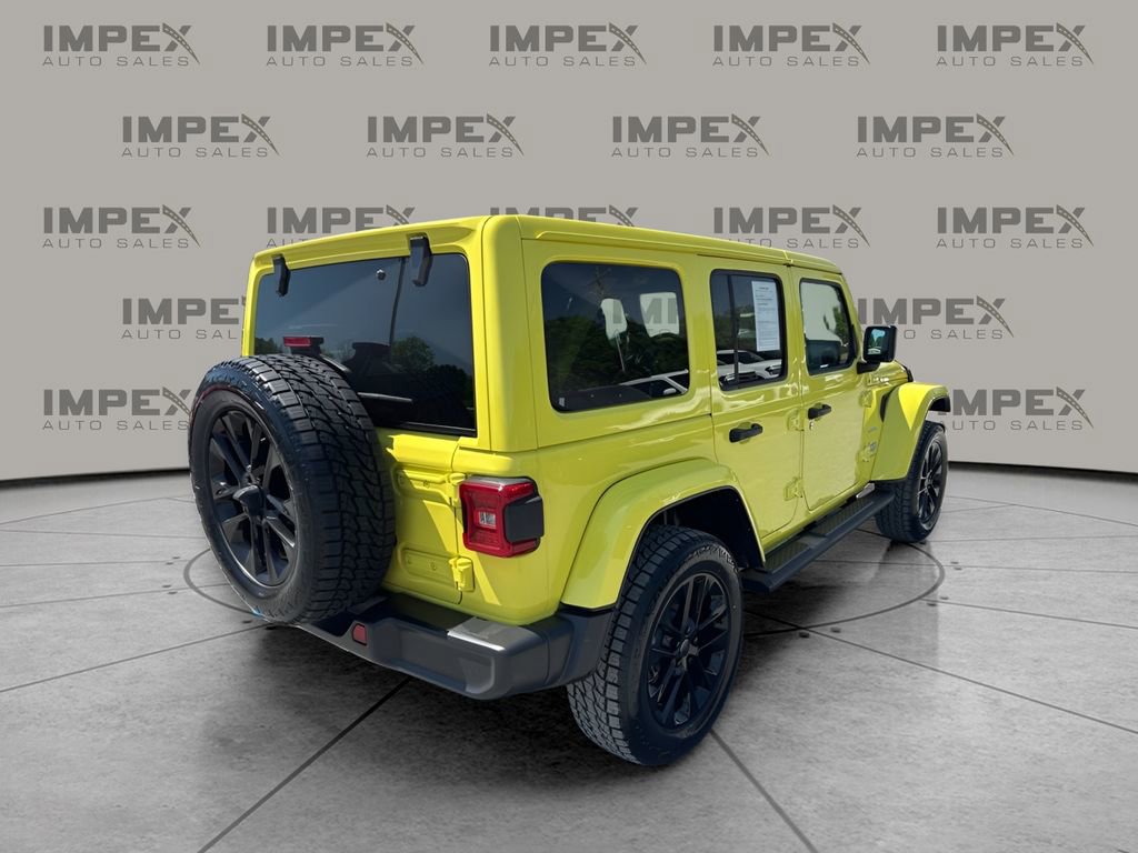 Used 2024 Jeep Wrangler Unlimited Sahara w/ Dual Top Group AWD/4WD image 5