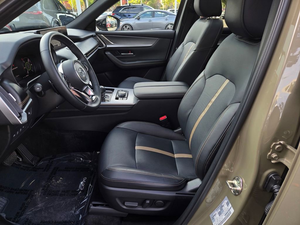 Certified 2025 MAZDA CX-70 Plug-In Hybrid w/ Premium Plus AWD/4WD image 20