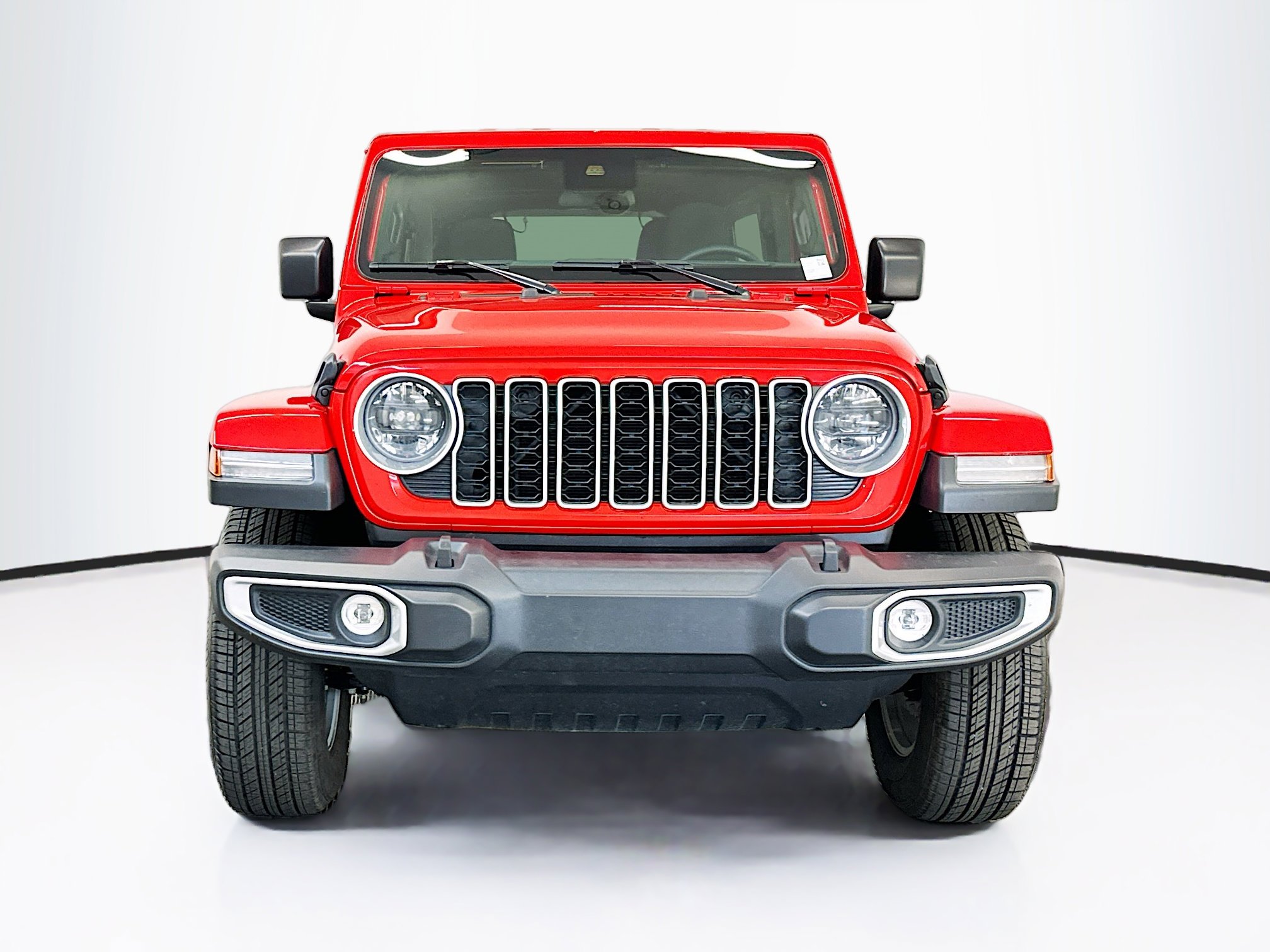 Used 2025 Jeep Wrangler Sahara image 2