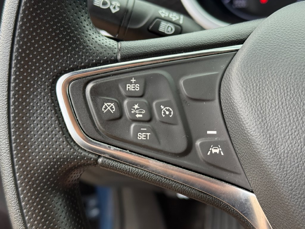 Used 2024 Chevrolet Malibu LT FWD image 16