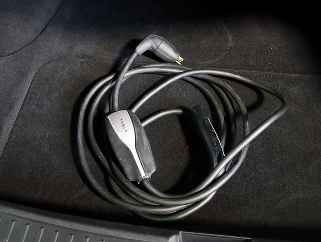 Used 2017 Tesla Model S 90D image 31