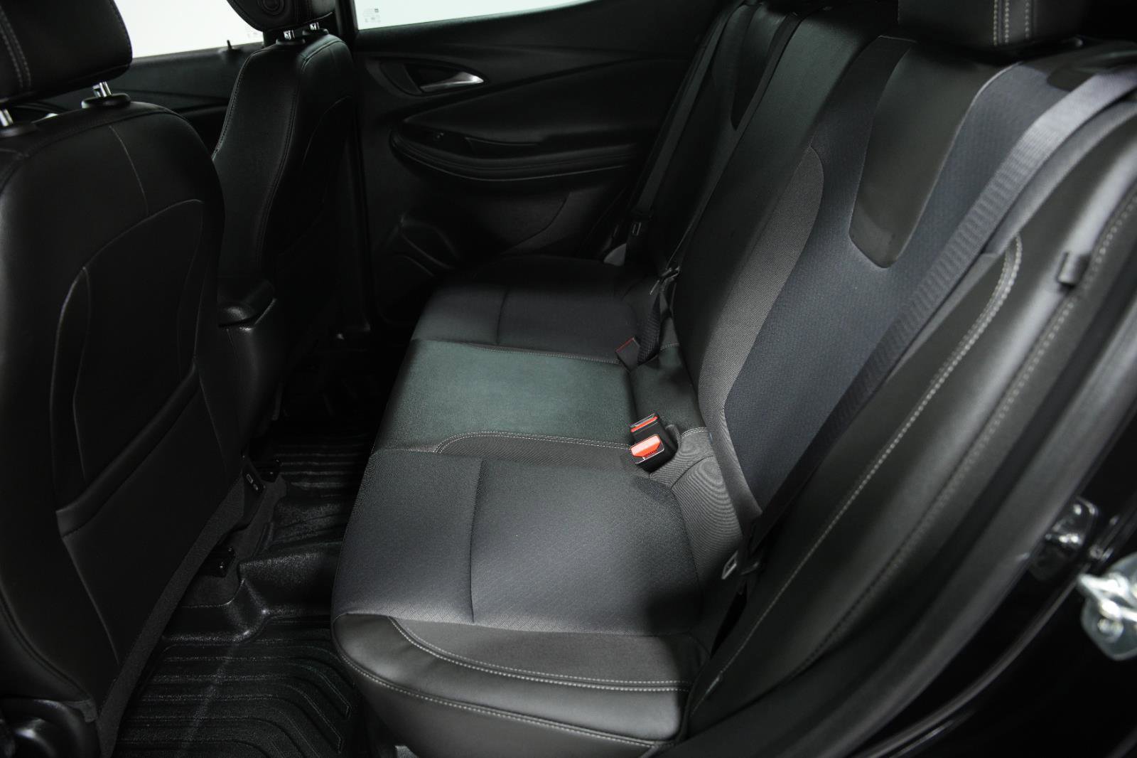 Used 2025 Buick Encore GX Preferred image 20