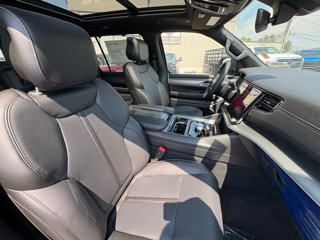 New 2025 Jeep Wagoneer 4WD w/ Convenience Group I image 31