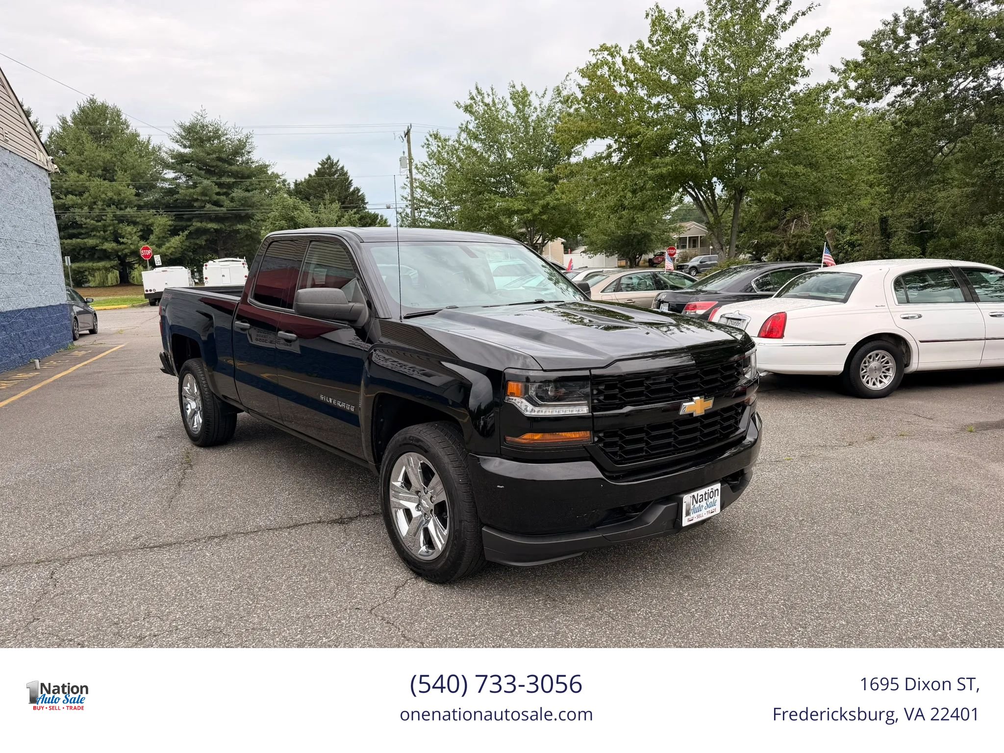 Used 2017 Chevrolet Silverado 1500 Custom w/ Custom Convenience Package AWD/4WD image 8
