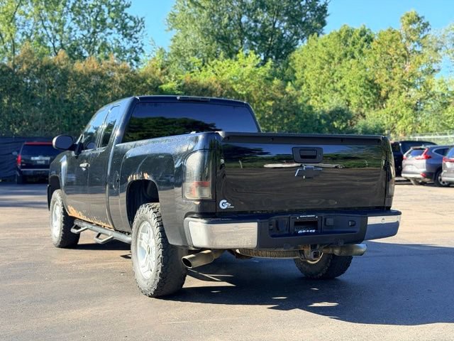 Used 2011 Chevrolet Silverado 1500 LT w/ All-Star Edition AWD/4WD image 5