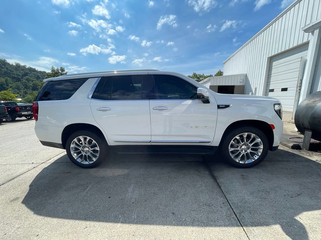 Used 2024 GMC Yukon Denali AWD/4WD image 4