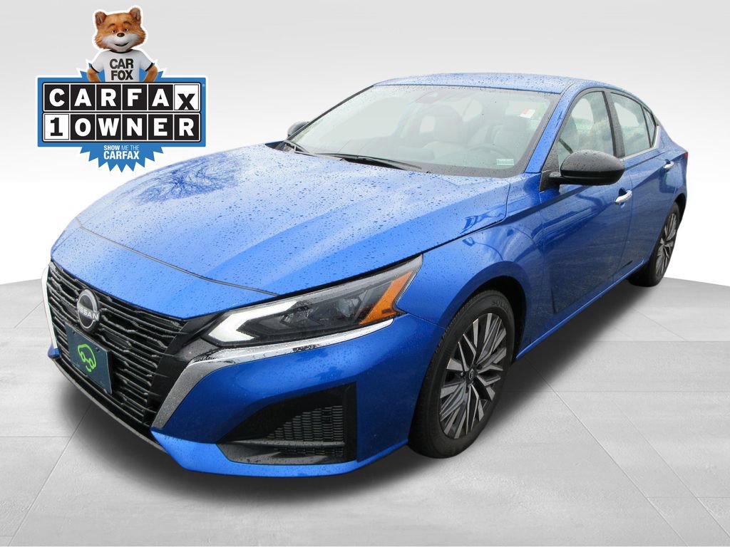 Used 2025 Nissan Altima 2.5 SV