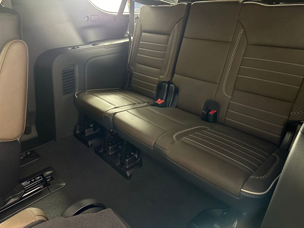 Used 2025 GMC Yukon XL Denali Ultimate image 29