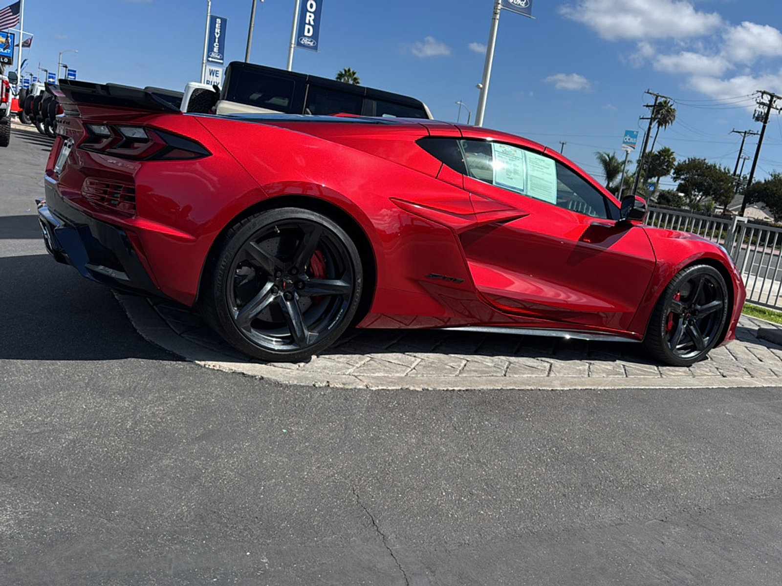 Used 2024 Chevrolet Corvette Z06 RWD image 2